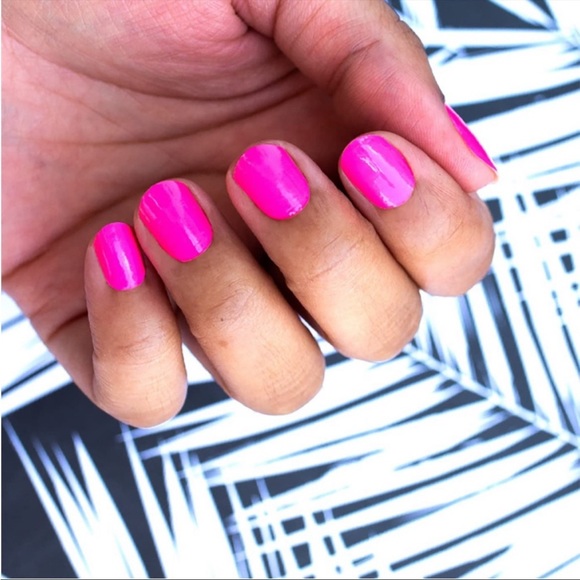 *Retired* Color Street: Gloss Angeles | Neon Pink Barbie Summer Bright Spring - Picture 2 of 13